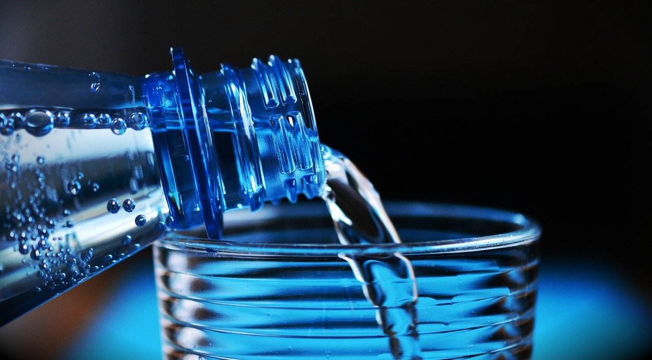 Бутылки Минеральная Вода Бутылка Воды Питьевая Вода