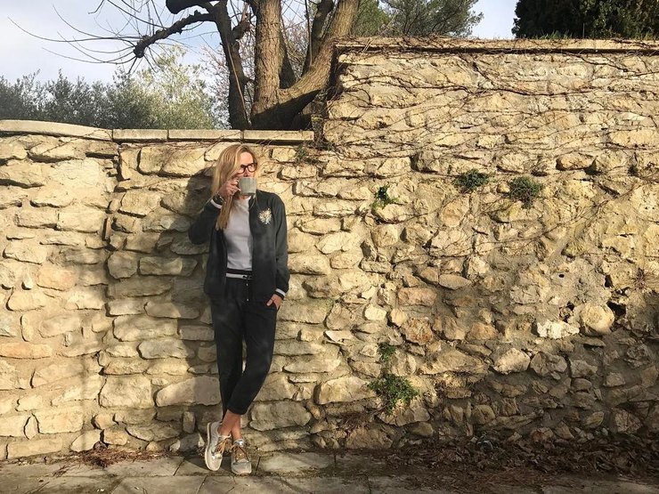 instagram.com/belonika instagram.com/belonika