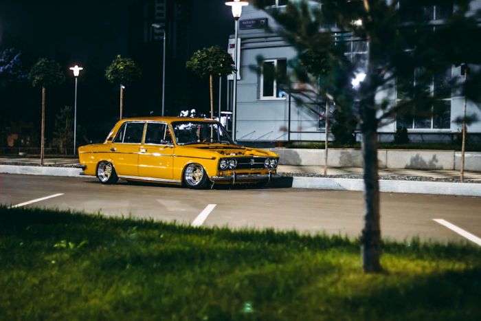 Уникальный автомобиль Lada 1500 с пневматической подвеской (12 фото) Уникальный автомобиль Lada 1500 с пневматической подвеской (12 фото)