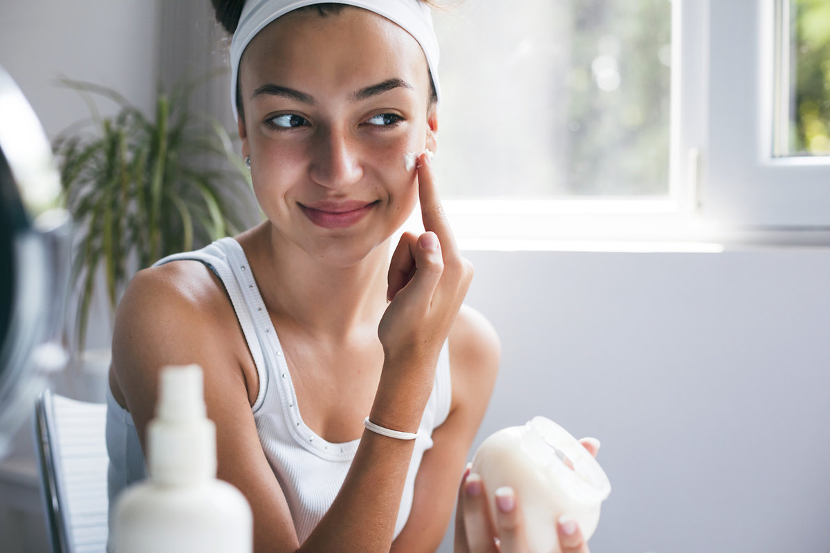 Дерматолог развеял миф о сужении пор