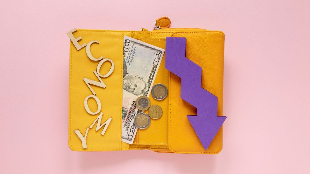 Bloomberg не видит выхода из долгового кризиса Bloomberg не видит выхода из долгового кризиса