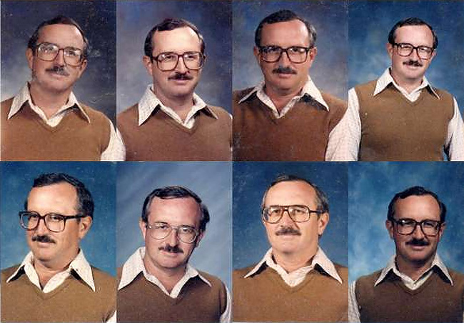 Учитель 40 лет подряд надевал один и тот же наряд для фотографирования с классом Учитель 40 лет подряд надевал один и тот же наряд для фотографирования с классом