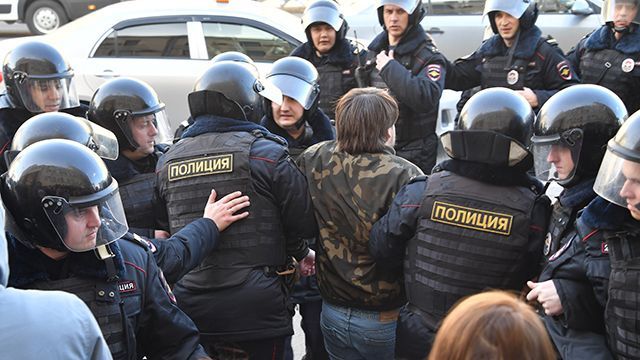Мифическая анонимность: Je suis Maidan установил личности участников акций Навального