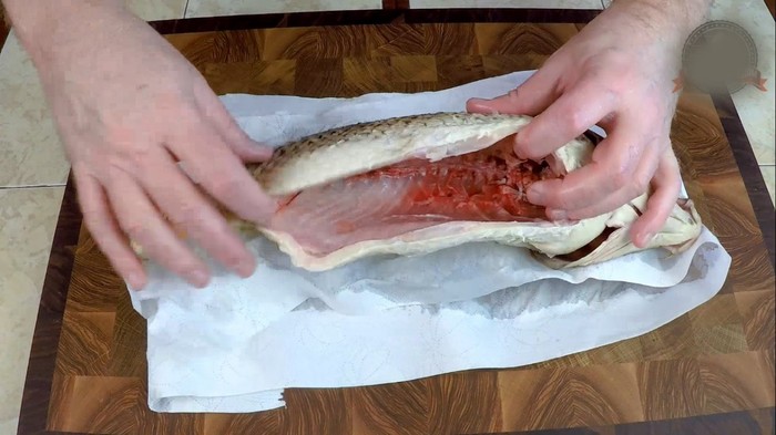 Сазан запечённый и фаршированный гречкой С дедом за обедом, Кулинария, Сазан, В духовке, Рыба, Вкусно, Видео, Длиннопост