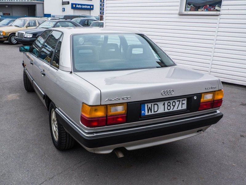Audi 100 Turbo C3 :    80-