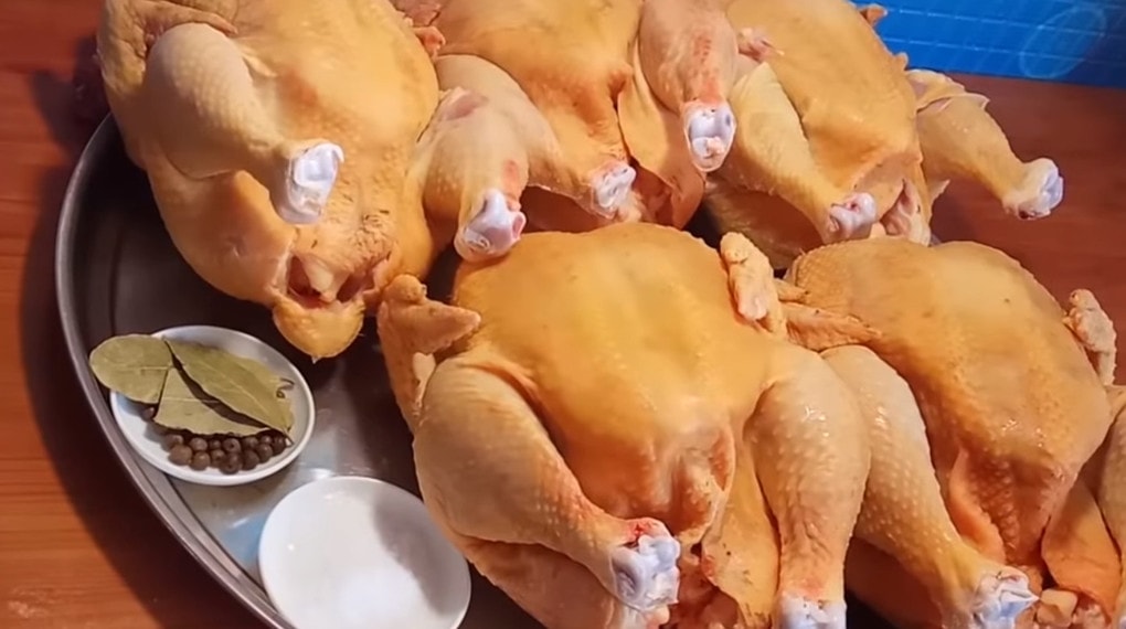 Куриная тушенка для ленивых: вкуснее, чем из магазина