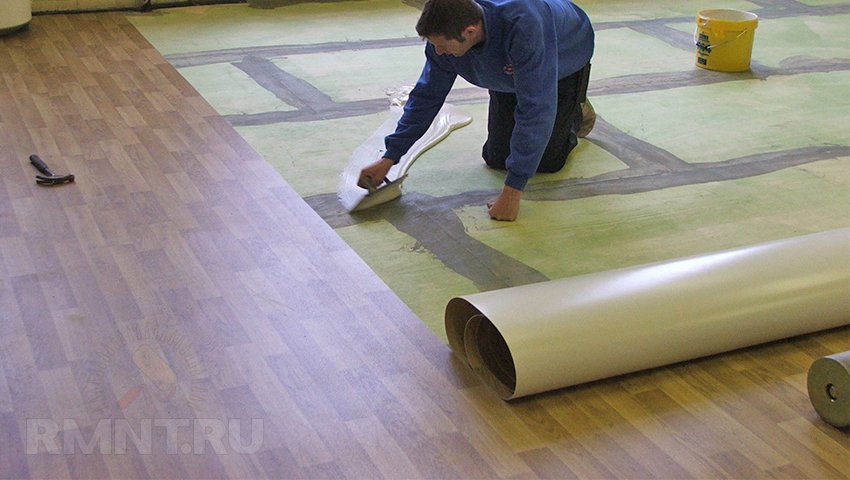 Стоимость работ по укладке линолеума на пол Стоимость работ по укладке линолеума на пол