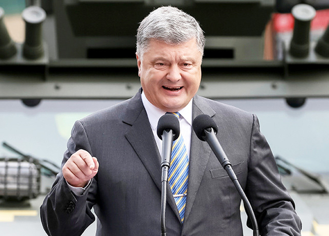Будет жевать галстук, как Саакашвили: Москва готова принудить Порошенко к миру, повторив август 2008 года Будет жевать галстук, как Саакашвили: Москва готова принудить Порошенко к миру, повторив август 2008 года