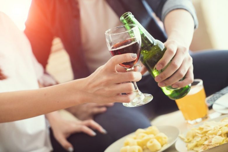7 вещей, с которыми нельзя сочетать алкоголь