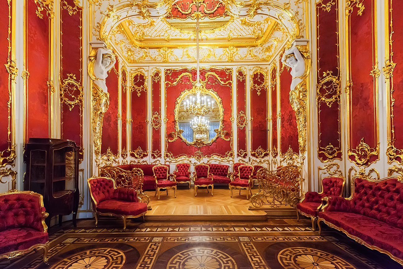 10 зданий Санкт-Петербурга, сногсшибательных ИЗНУТРИ (ФОТО)