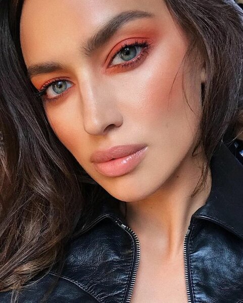 Ирина Шейк