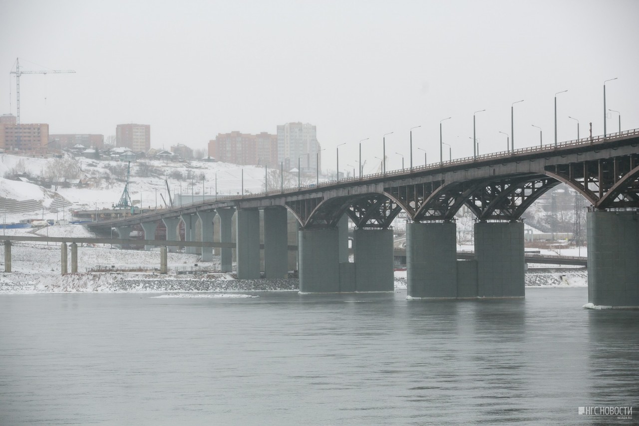 Алюминиевый мост в Красноярске на Волочаевской