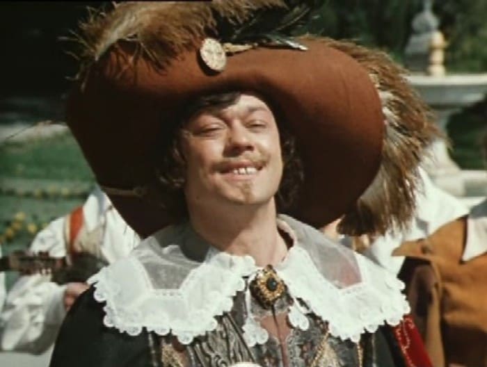 Николай Караченцов в фильме *Собака на сене*, 1977 | Фото: kino-teatr.ru Николай Караченцов в фильме *Собака на сене*, 1977 | Фото: kino-teatr.ru