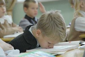 Буквы разные писать? Как подготовить первоклассника к школе. Часть 2 Помогайте ребенку привыкнуть к школьной жизни, и для него это будет интересной игрой, своеобразным переходом в новый мир