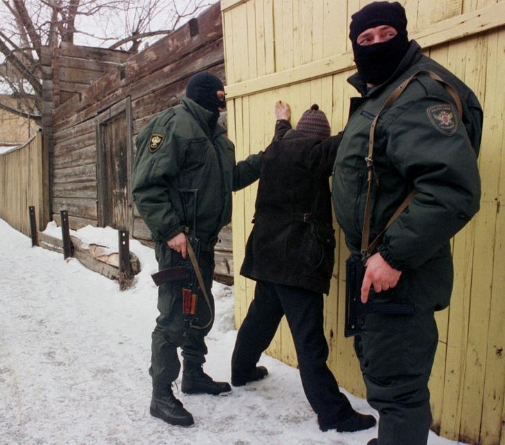 Как выглядела Россия в первые 10 лет после развала СССР Как выглядела Россия в первые 10 лет после развала СССР
