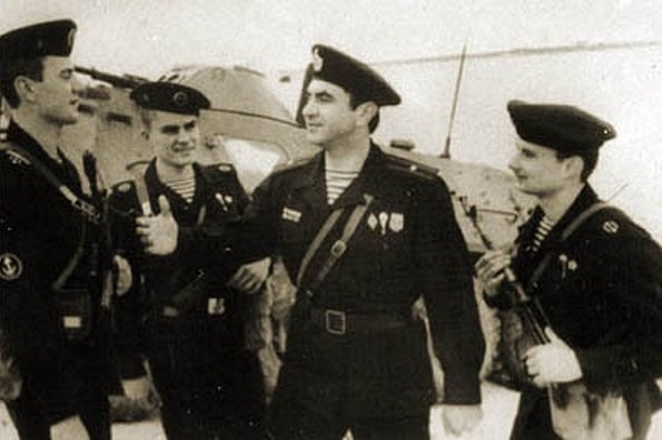 «Мы отчаялись, но тут из огня появился русский танк»: Морские котики США о своем спасении морской пехотой СССР