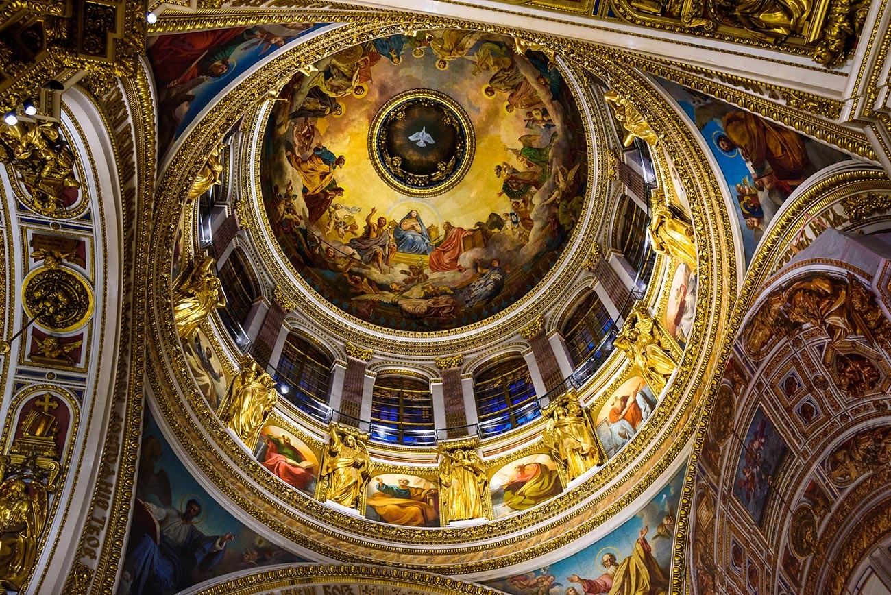 10 зданий Санкт-Петербурга, сногсшибательных ИЗНУТРИ (ФОТО)