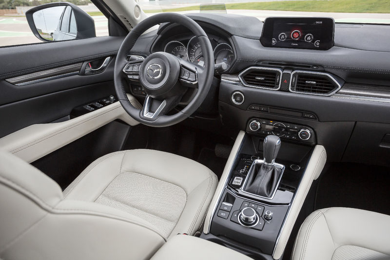 Mazda объявила рублевые цены на кроссовер CX-5 второго поколения