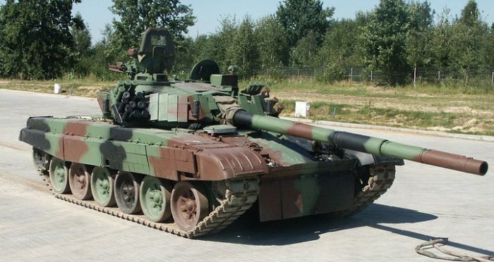 Танки Т-72 используются и сейчас. Танки Т-72 используются и сейчас.
