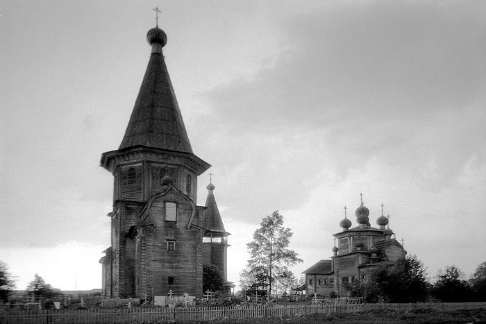 Покровская церковь в селе Лядины, сгоревшая в 2013 году. Фото: Уильям Брумфилд