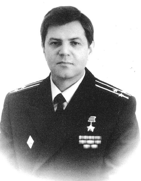 Нелегал раскрывает тайны... Генерал Юрий Дроздов рассказал о работе разведки... Нелегал раскрывает тайны... Генерал Юрий Дроздов рассказал о работе разведки...