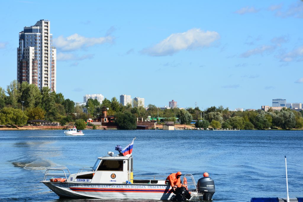 В Москве спасено 128 человек за время летнего купального сезона
