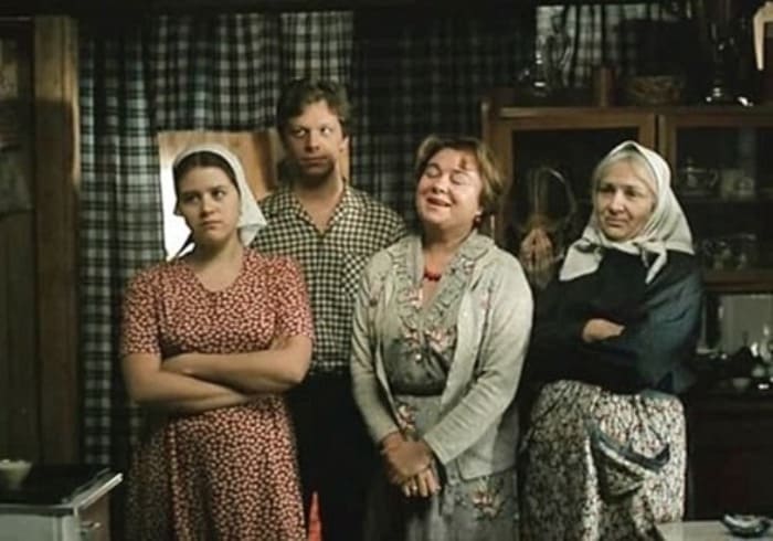 За кадром фильма «Любовь и голуби»: Какие эпизоды вырезала цензура, и почему Меньшова обвиняли в отсутствии вкуса За кадром фильма «Любовь и голуби»: Какие эпизоды вырезала цензура, и почему Меньшова обвиняли в отсутствии вкуса