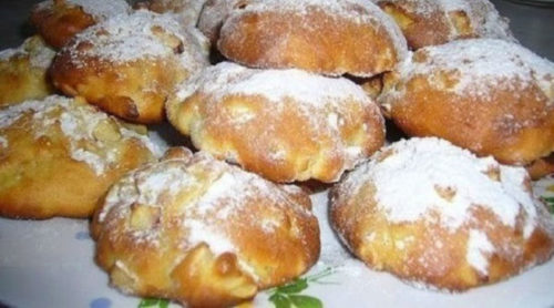 Яблочные булочки к утреннему чаю. Готовятся элементарно!