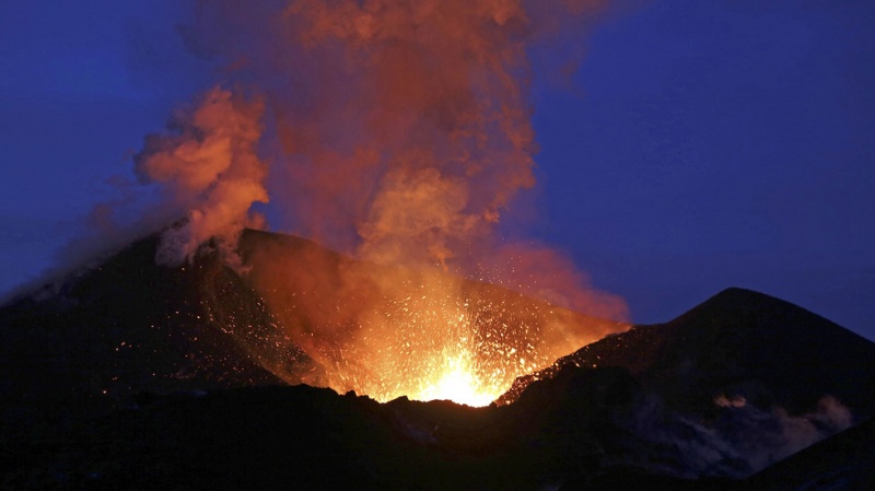 Песок, алмазы и ядовитые газы: зачем нам устраивать суперизвержения вулканов?