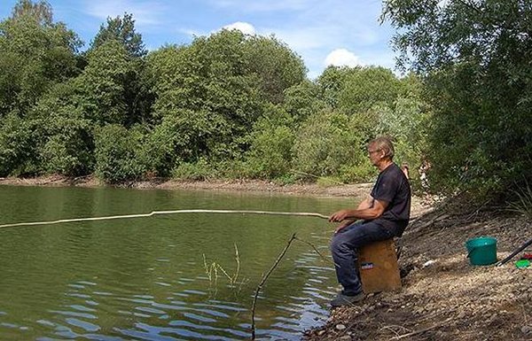 Рыбалка на деревянную удочку Рыбалка на деревянную удочку