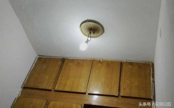 Девушку поселили в ужасной комнате в общежитии. Но она не стала это терпеть и сделала настоящее чудо Девушку поселили в ужасной комнате в общежитии. Но она не стала это терпеть и сделала настоящее чудо