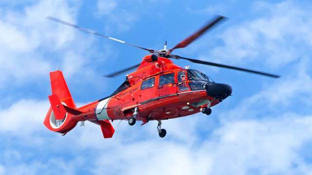 Вертолет МАЦ доставил мужчину с ожогами в больницу в Москве
