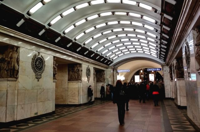В метро Санкт-Петербурга впервые родился ребенок