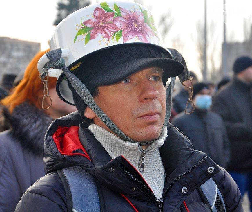 По-английски, любой украинский политик, самая настоящая «кастрюля»
