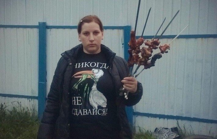 А их кулинарные шедевры... любой мужик пустит слюни А их кулинарные шедевры... любой мужик пустит слюни девушки, деревня, ествественность, прикол, село, юмор