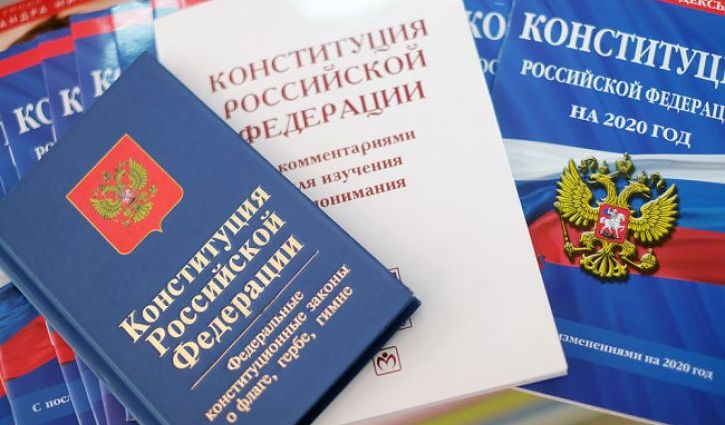 Марков: поправки в Конституцию РФ вытолкнут систему накопительной модели