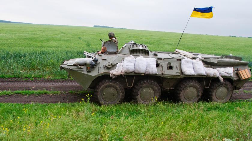 Украинские силовики прорываются в ЛНР