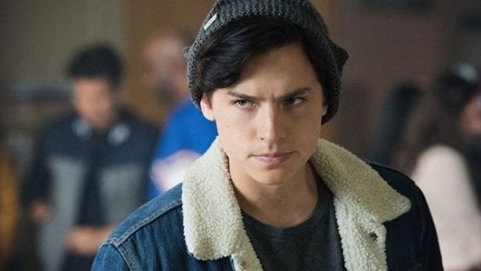 9. Кол Спроус в 27 лет получил роль 16-летнего парня в сериале "Ривердейл" 9. Кол Спроус в 27 лет получил роль 16-летнего парня в сериале "Ривердейл"