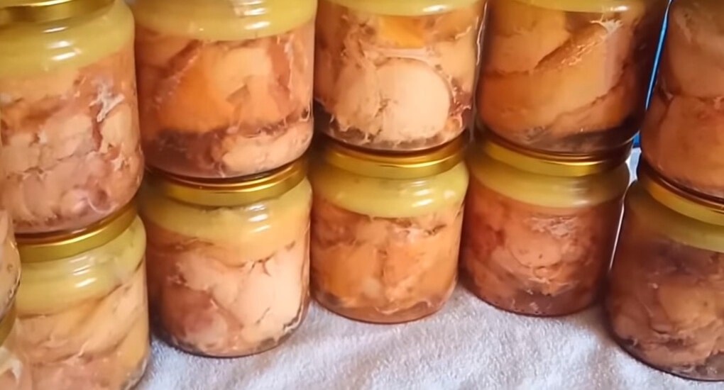 Куриная тушенка для ленивых: вкуснее, чем из магазина