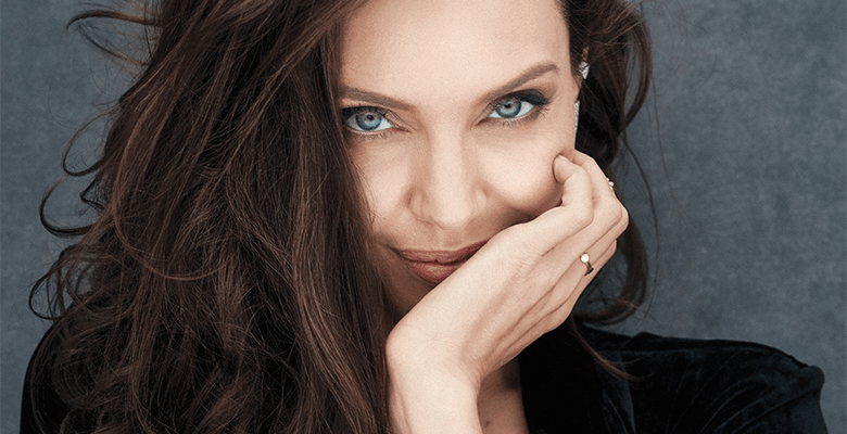 Анджелина Джоли не жалеет, что разрушила брак Брэда Питта и Дженнифер Энистон