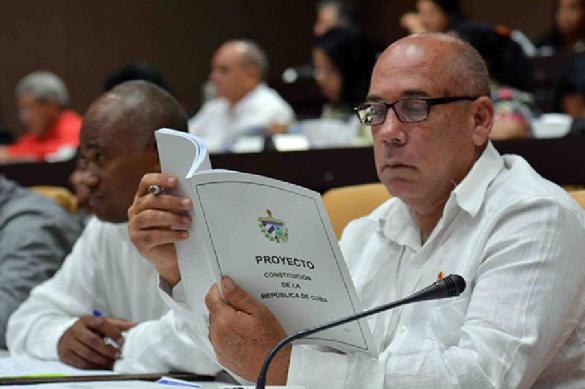 Куба все: новая Конституция разрешит олигархов и президента