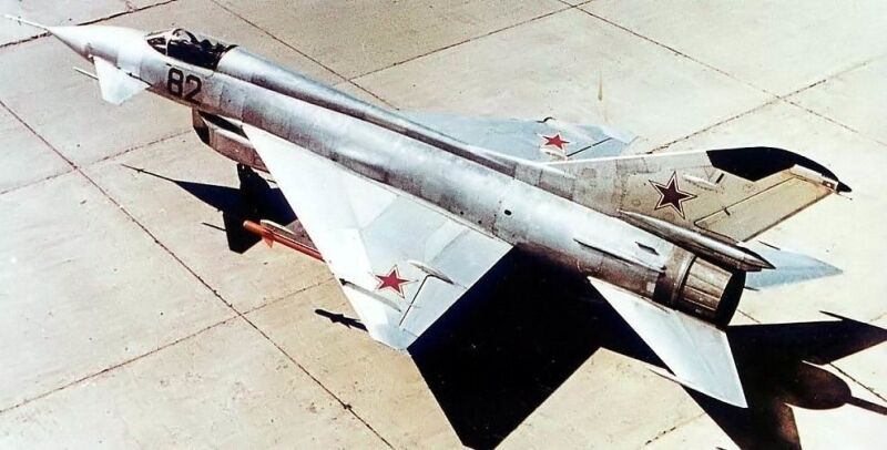 МиГ Е-8: короткая судьба перспективного истребителя МиГ Е-8: истребитель, который опередил свое время