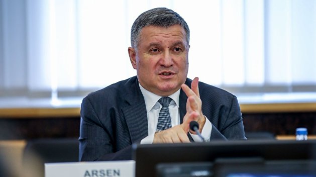 Зеленский в ступоре. Партия войны на Украине во главе с Аваковым парализовала власть Зеленский в ступоре. Партия войны на Украине во главе с Аваковым парализовала власть