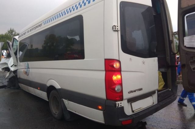 В Тульской области в ДТП с автобусом пострадали 11 человек