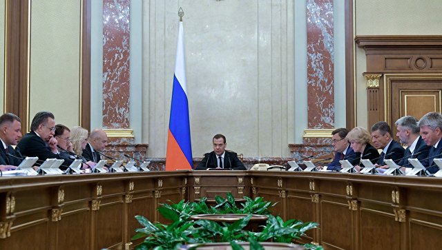 Денег нет и не будет: Медведев рассказал о непростой шестилетке для российской экономики