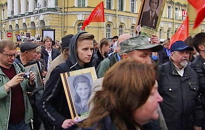 В Санкт-Петербурге состоялось шествие "Бессмертный Ленинград" В Санкт-Петербурге состоялось шествие "Бессмертный Ленинград"