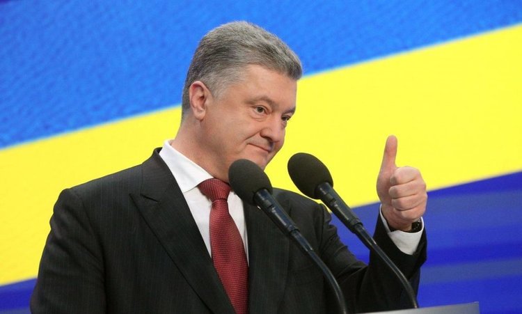 Порошенко гребет деньги, как в последний раз: гарант отличился личными финансовыми достижениями