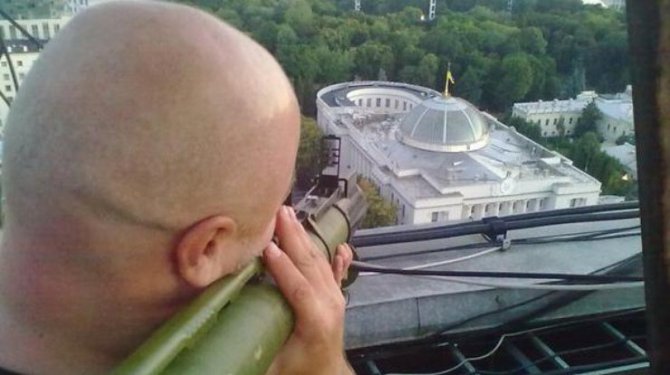 Украинский депутат: В следующий раз Порошенко грохнут из гранатомёта Украинский депутат: В следующий раз Порошенко грохнут из гранатомёта