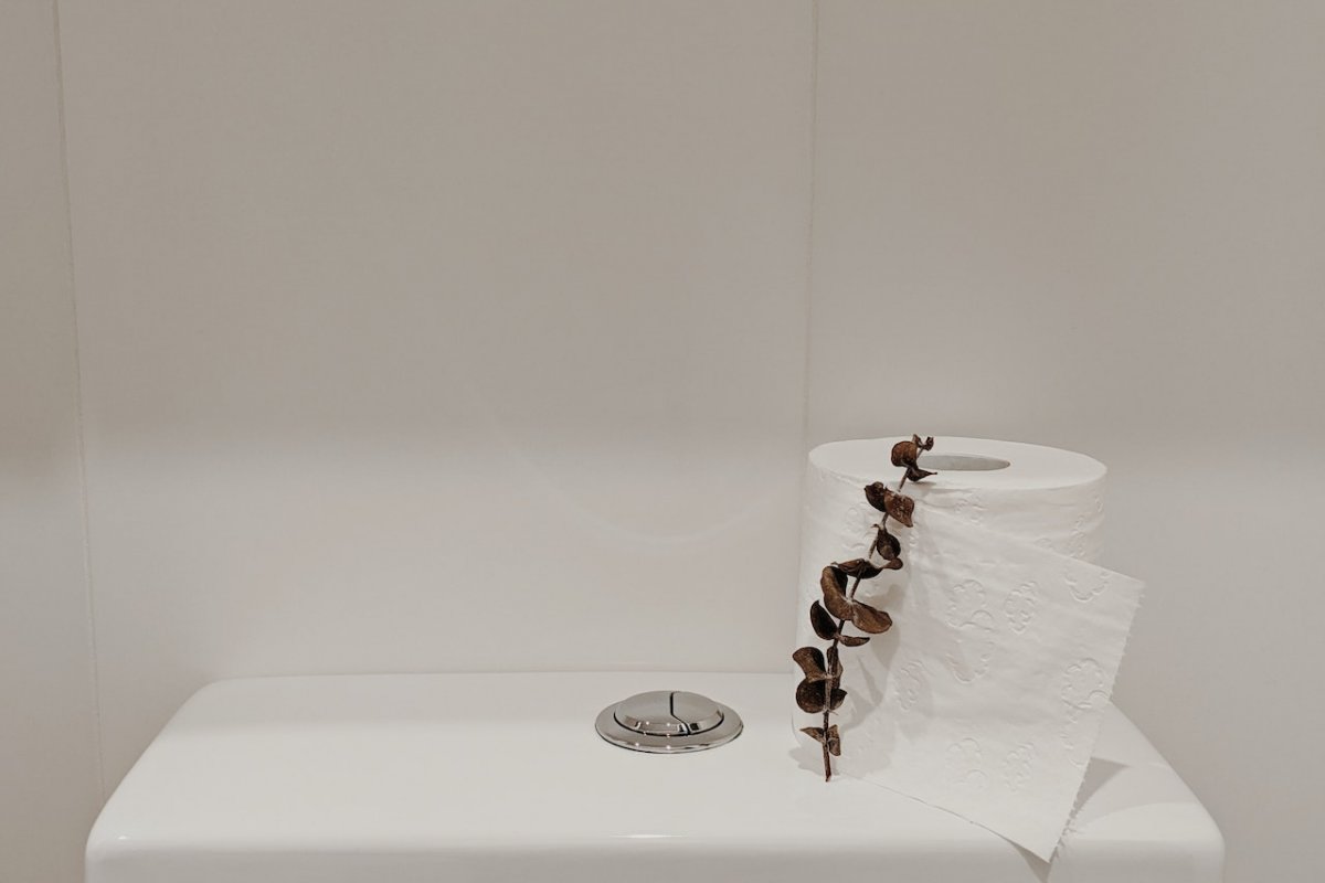 Жировая болезнь печени: «смолистый» кал сигнализирует о необратимых изменениях