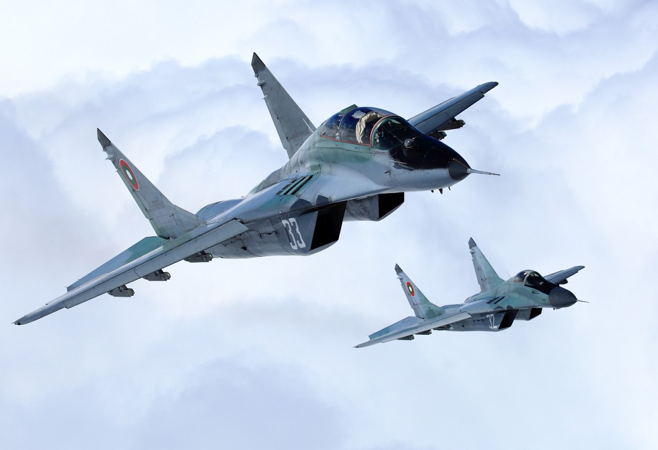 MiG-29 MiG-29